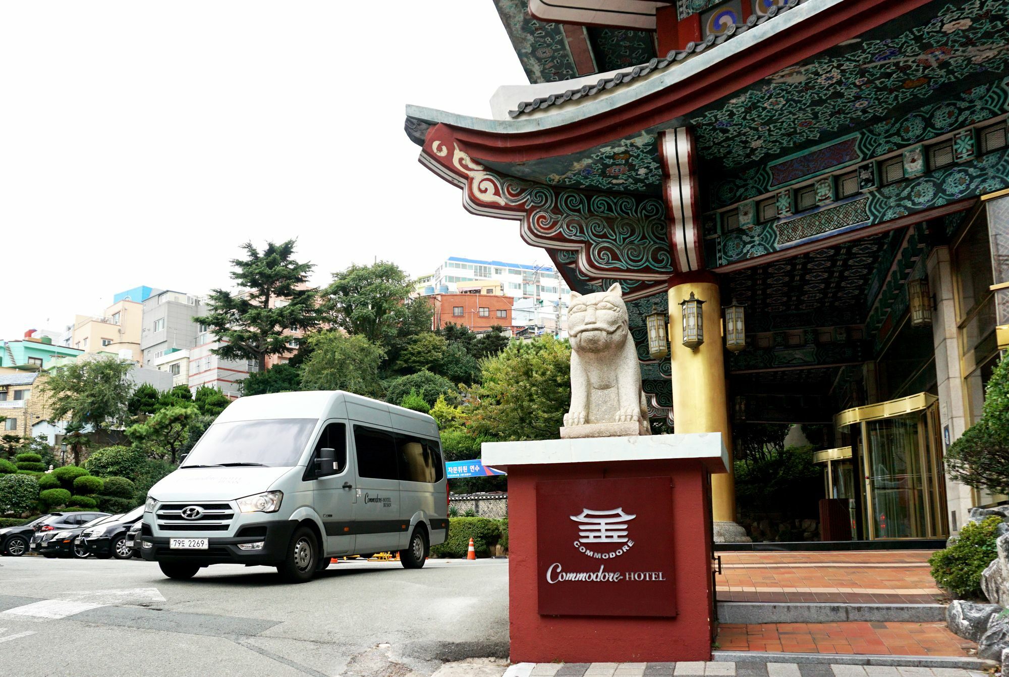 Commodore Hotel Busan Exterior photo